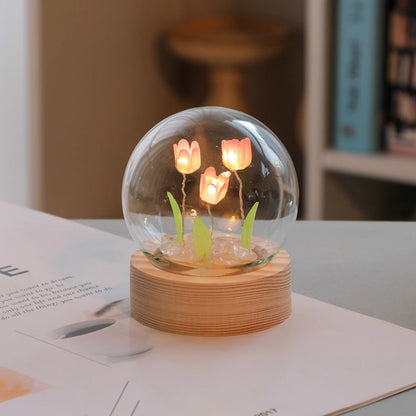 Elara Glowing Tulip Lamp