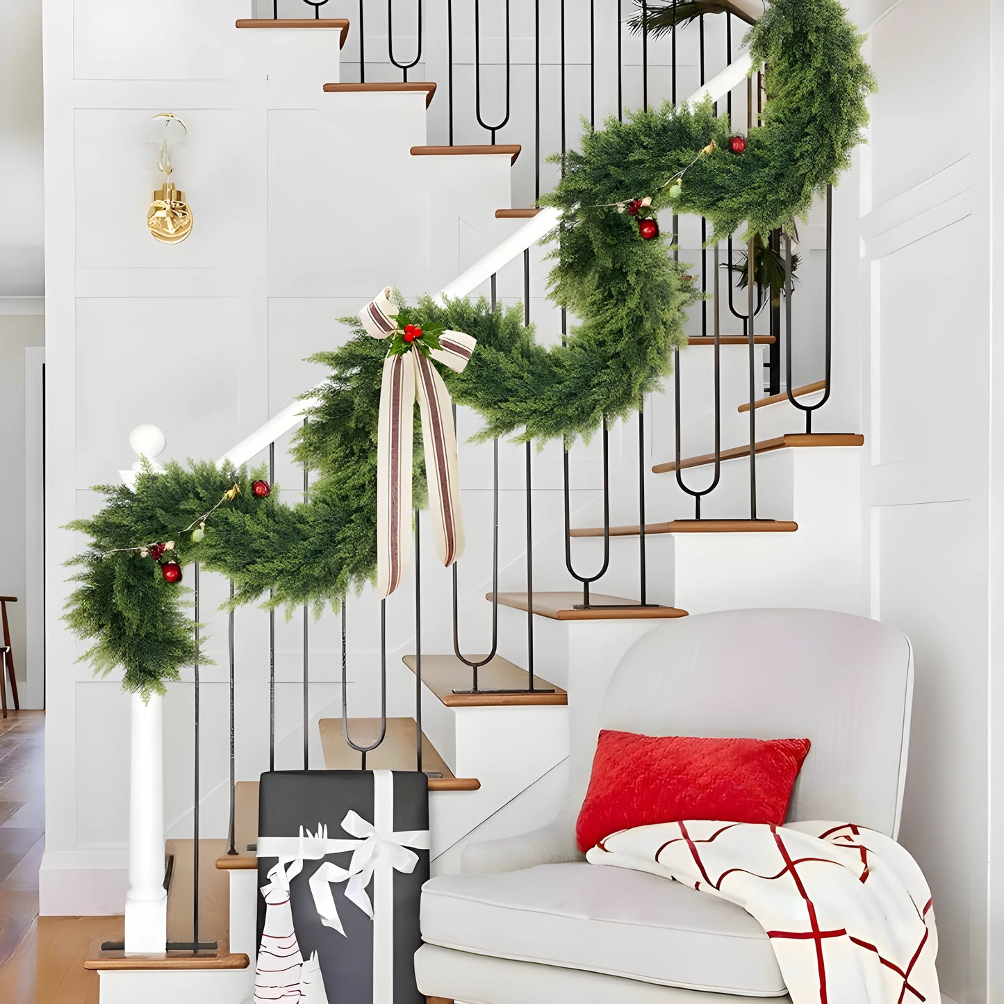 Luxe Cedar Christmas Garland